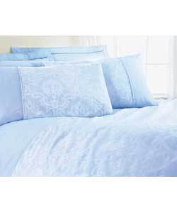 Includes duvet cover and 2 pillowcases. Jaquard ef