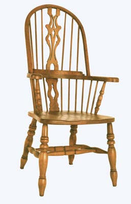 BEECH HOOP BACK GRANDAD CHAIR. SEAT WIDTH 2153cm