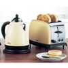 Elegant Cream or Black on Stainless Steel casing900w elementVariable width bread slots up to 3.6 cm 