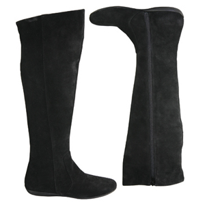 A classic over the knee Suede boot from Jones Bootmaker. With round toe, this flat boot makes an ide