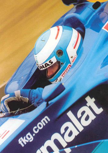 Mika Salo in the cockpit of the 2000 Sauber C19