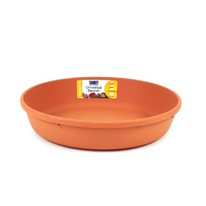 Designed to prevent water spillages  this multiple purpose saucer is designed to fit a wide range of