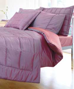 Taffeta bed in a bag set. Includes duvet cover, 2