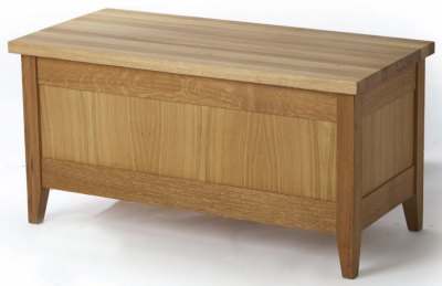 Wealden Oak Blanket Box